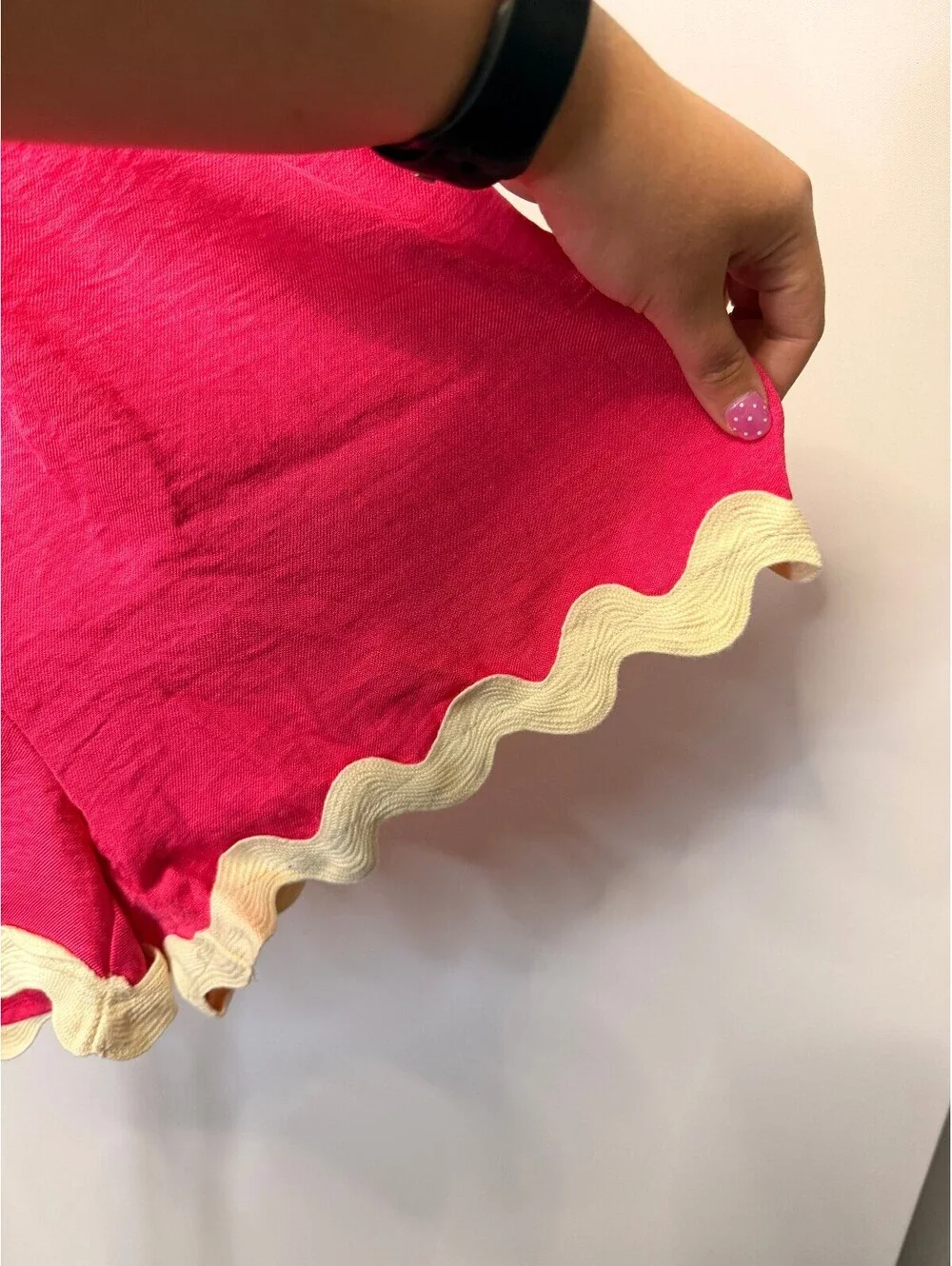 Pink Shorts with White Wavy Trim and Elastic Waistband Entro Medium